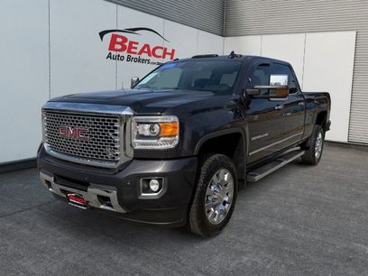 Used 2015 GMC Sierra 2500 Denali w/ Duramax Plus Package
