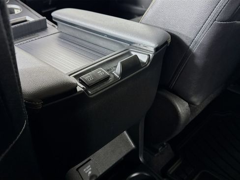 Used 2022 Toyota Sienna XLE Woodland Edition AWD/4WD image 25