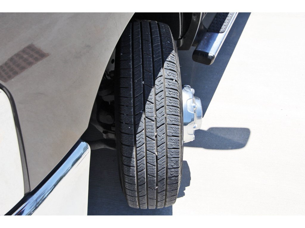 Used 2025 RAM 3500 Laramie AWD/4WD image 29