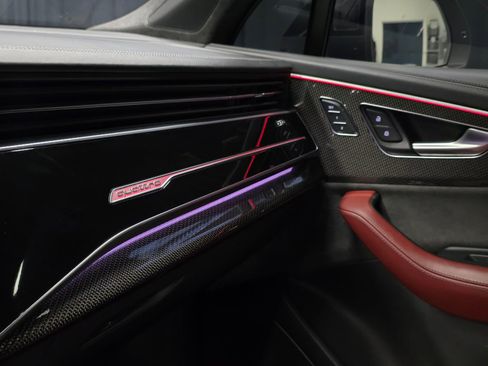 Used 2020 Audi SQ7 Prestige w/ Prestige Package AWD/4WD image 34
