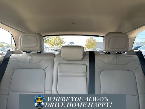 New 2026 Lincoln Corsair Premiere image 23