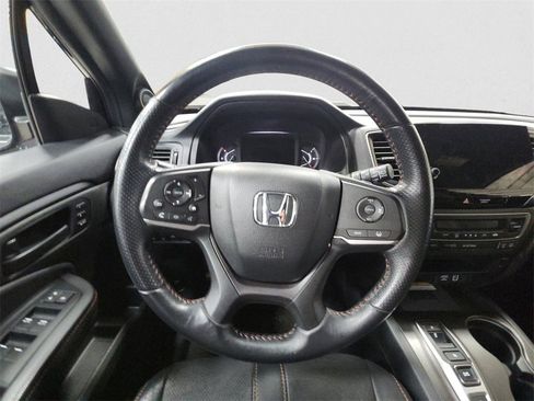 Used 2022 Honda Passport TrailSport image 12