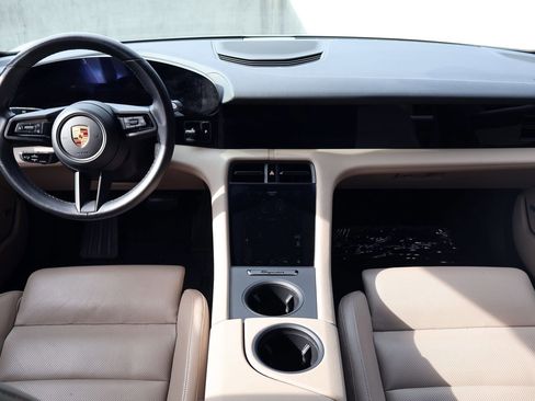 Certified 2022 Porsche Taycan image 21