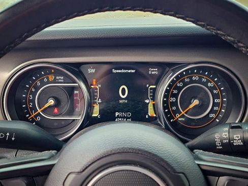 Certified 2022 Jeep Wrangler Willys image 14