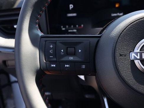 New 2025 Nissan Kicks SR image 26