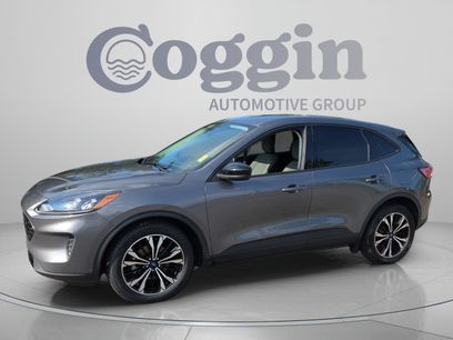 Used 2022 Ford Escape SE w/ SE Sport Appearance Package