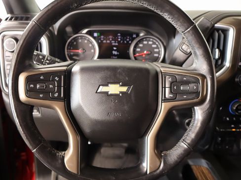 Used 2022 Chevrolet Silverado 1500 High Country w/ Technology Package image 3