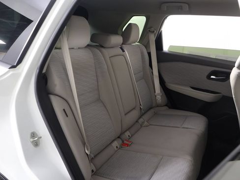 Used 2023 Nissan Rogue SV AWD/4WD image 30