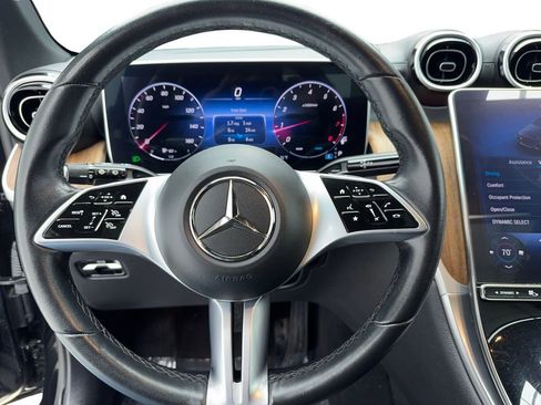 Used 2024 Mercedes-Benz GLC 300 image 24