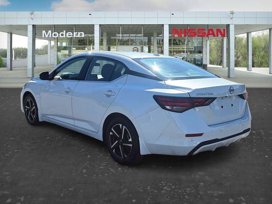 Certified 2025 Nissan Sentra SV FWD image 3
