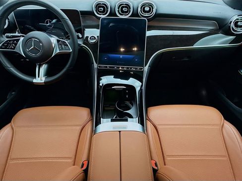 Certified 2025 Mercedes-Benz GLC 300 4MATIC image 13