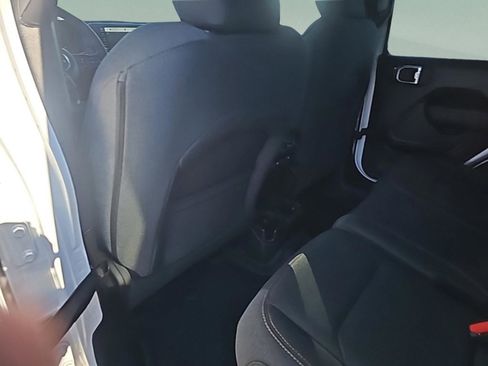 Used 2024 Jeep Wrangler Sport S image 30