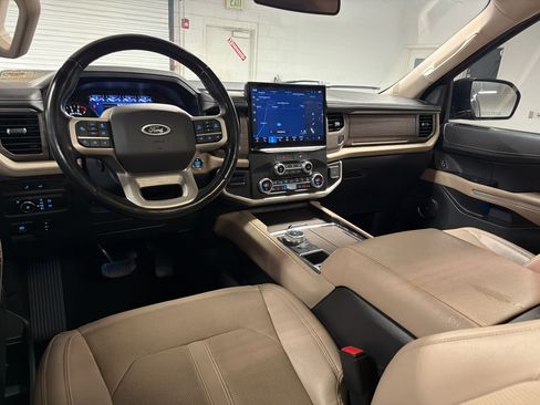 Used 2022 Ford Expedition Max Limited RWD image 29