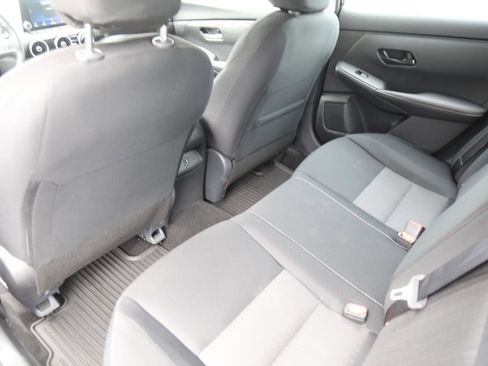 Used 2025 Nissan Sentra SV image 16