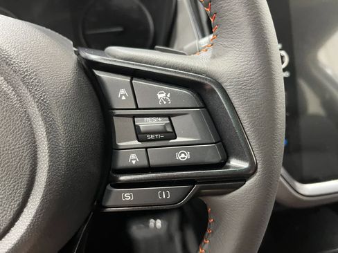 Certified 2025 Subaru Crosstrek 2.5i Limited w/ Crosstrek Mirror Package image 18