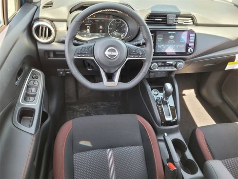 New 2025 Nissan Versa SR w/ Trunk Package image 5