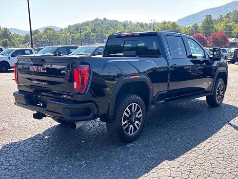 Used 2022 GMC Sierra 2500 AT4 w/ AT4 Premium Plus Package AWD/4WD image 8