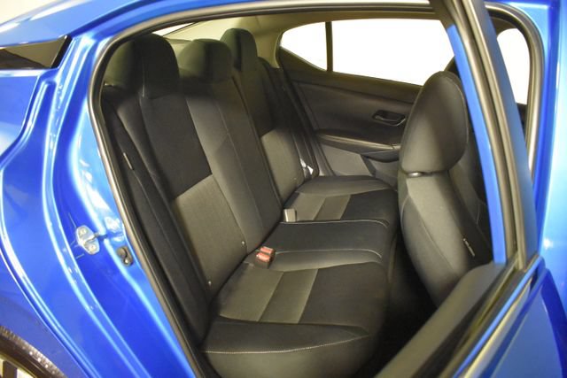 Used 2025 Nissan Sentra SV FWD image 30