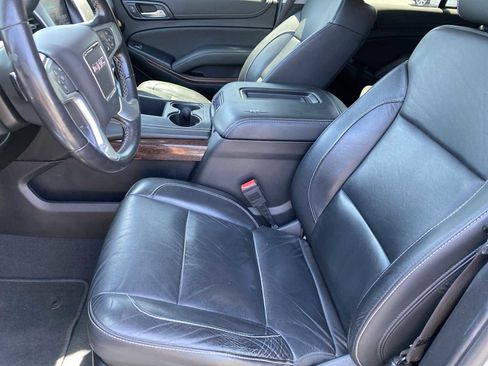 Used 2019 GMC Yukon SLT image 23