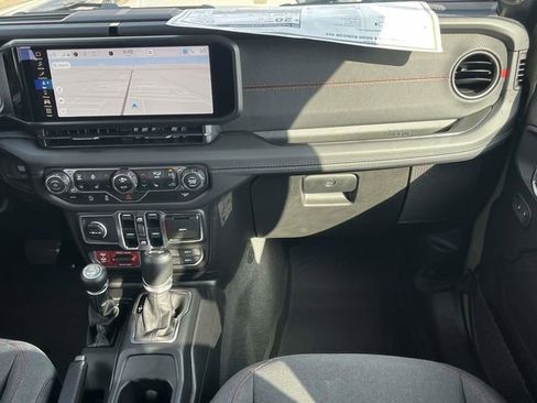 New 2025 Jeep Wrangler Rubicon w/ Technology Group image 15