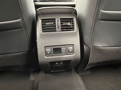 New 2026 Mitsubishi Outlander SEL FWD image 41