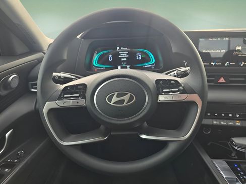 New 2025 Hyundai Elantra Blue image 26