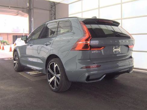 Used 2023 Volvo XC60 B5 Ultimate w/ Protection Package Premier image 4