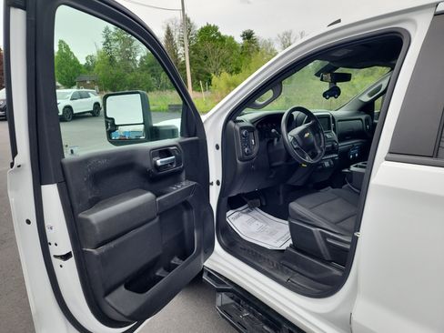 Used 2021 Chevrolet Silverado 1500 Custom AWD/4WD image 10