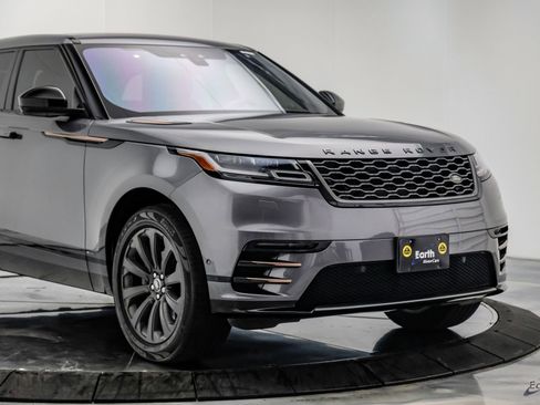 Used 2018 Land Rover Range Rover Velar R-Dynamic SE image 27