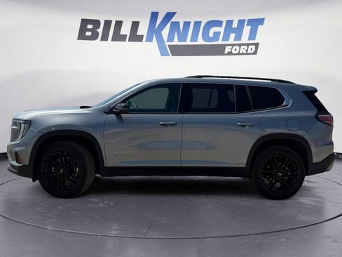 Used 2025 GMC Acadia Elevation w/ LPO, Floor Liner Package AWD/4WD image 2