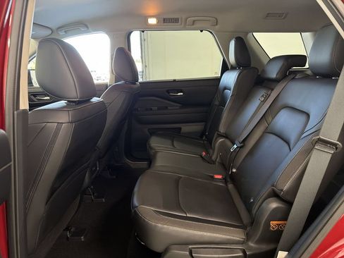 Certified 2025 Nissan Pathfinder SL AWD/4WD image 19