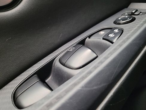 Used 2022 Nissan Sentra SV w/ All-Weather Package FWD image 27