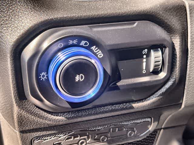 Used 2024 Jeep Wrangler Unlimited Sport AWD/4WD image 29