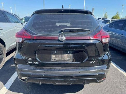 Certified 2024 Nissan Kicks SV FWD image 3