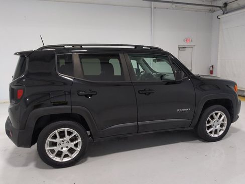 Used 2021 Jeep Renegade Latitude AWD/4WD image 11