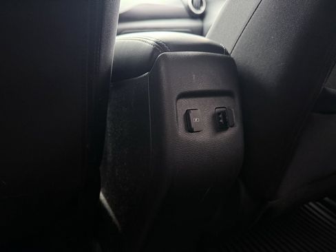 Used 2021 Nissan Kicks SV image 26