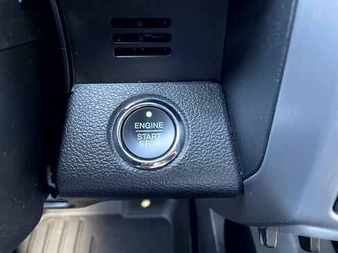 Used 2019 Ford F150 Platinum image 17