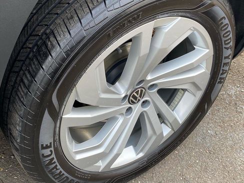 Certified 2022 Volkswagen Atlas SE image 21