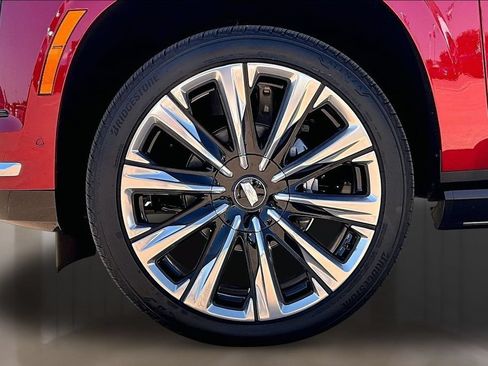 New 2026 Cadillac Escalade ESV Luxury w/ Touring Package AWD/4WD image 12