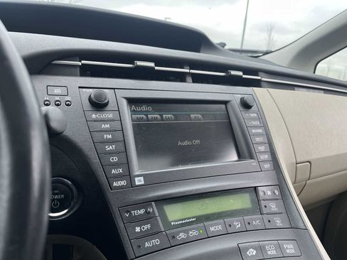 Used 2011 Toyota Prius Four w/ Solar Roof Pkg FWD image 44