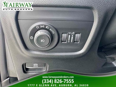Used 2022 Jeep Grand Cherokee L Limited RWD image 18