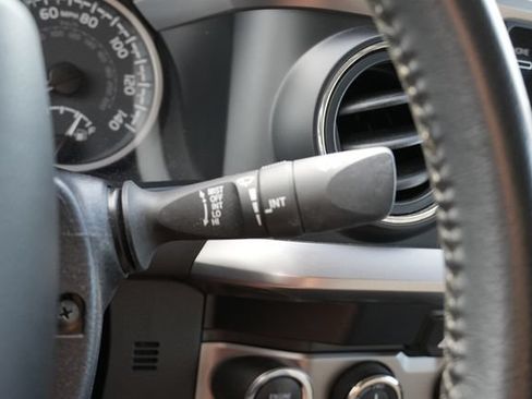 Used 2023 Toyota Tacoma SR5 AWD/4WD image 28