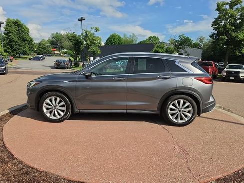 Used 2019 INFINITI QX50 Essential w/ Proactive Package AWD/4WD image 2