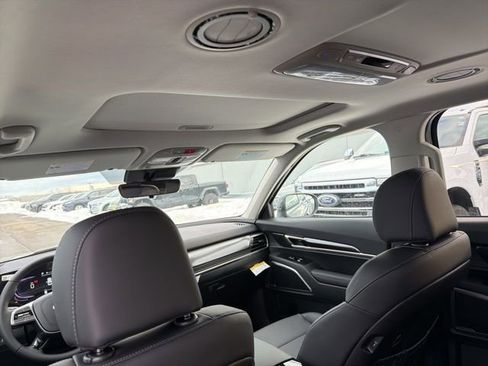 New 2025 Kia Telluride S image 7