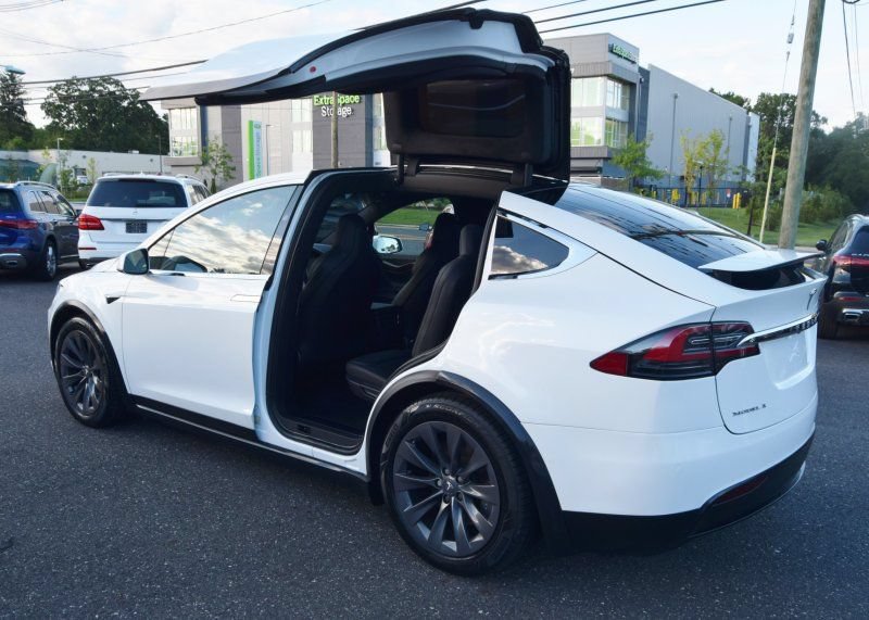 Used 2019 Tesla Model X 100D AWD/4WD image 7