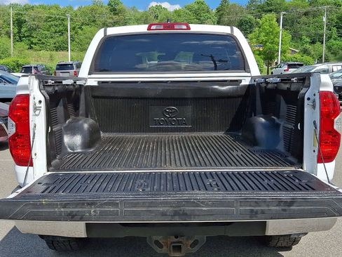 Certified 2021 Toyota Tundra SR5 w/ SR5 Upgrade Package AWD/4WD image 33