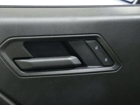 Used 2025 Chevrolet Colorado Trail Boss AWD/4WD image 31