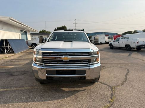 Used 2017 Chevrolet Silverado 3500 W/T RWD image 8