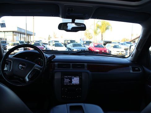 Used 2011 GMC Sierra 2500 SLT w/ SLT Convenience Package image 28