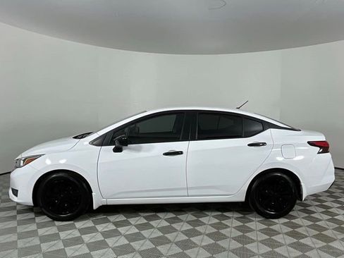 Used 2024 Nissan Versa S w/ Trunk Package image 8